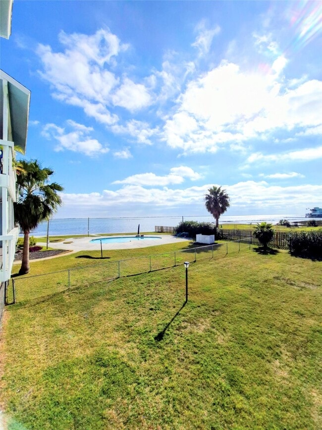 Building Photo - 500 Tiki Dr Unit 113