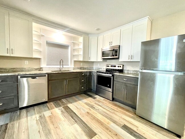 Photo - 2904 Henegar St