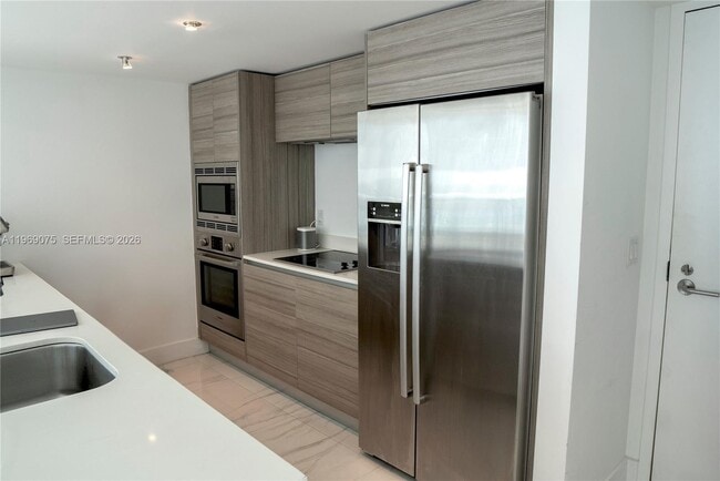 Photo - 6620 Indian Creek Dr Unit 501