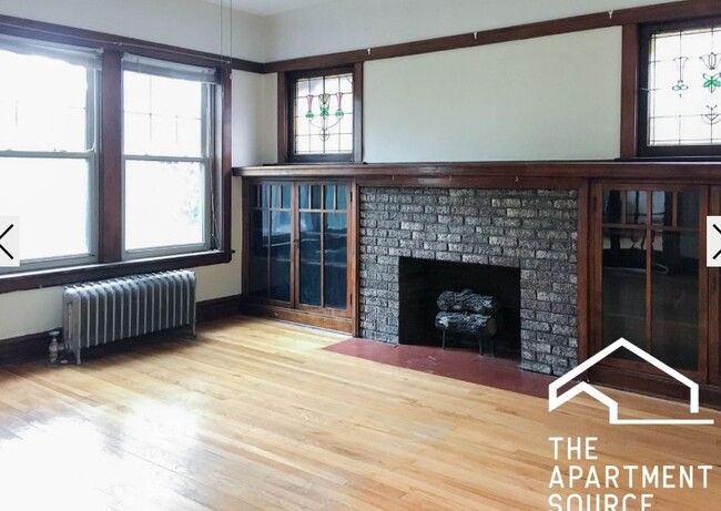 Building Photo - 3817 N Lawndale Ave