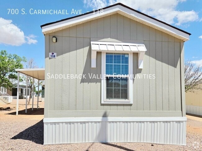 Building Photo - 700 S Carmichael Ave Rental