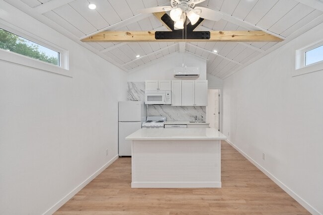 Photo - 720 Pritchett Ln