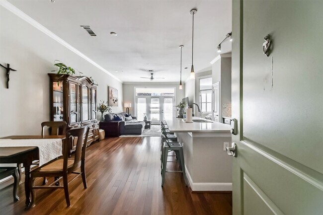 Photo - 300 St Joseph Pkwy Unit 103