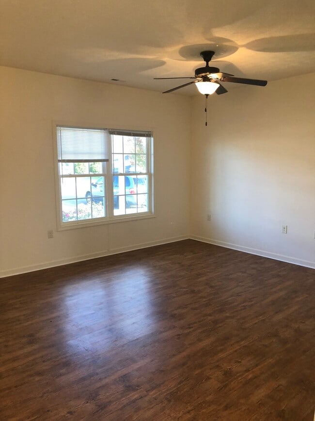 Photo - 3 Bedroom, 2.5 Bath Two Level Townhouse