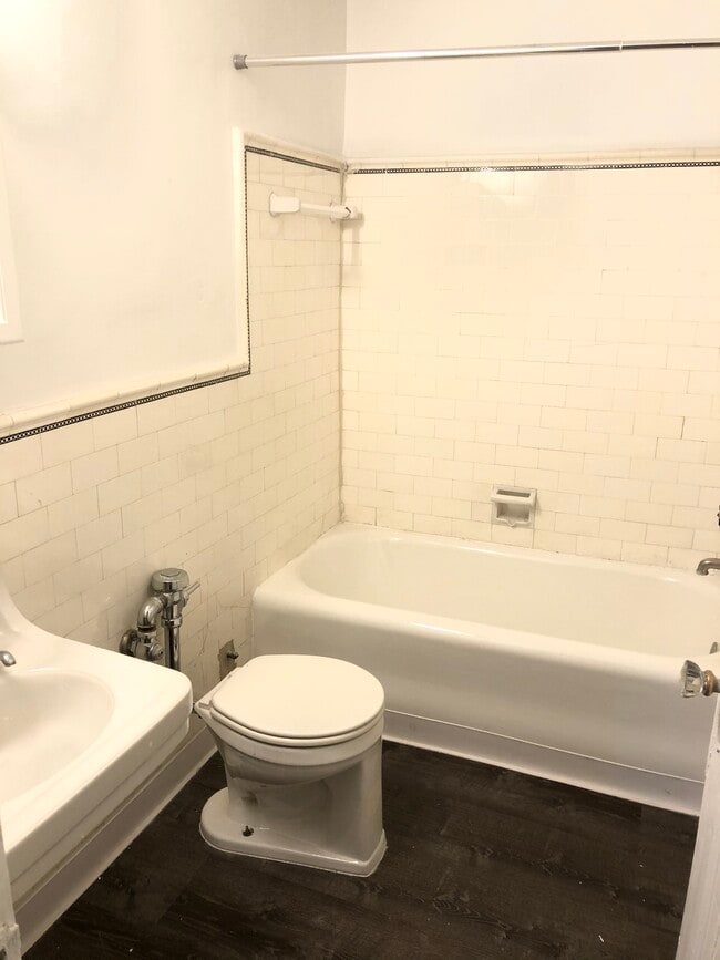 Photo - 120 Glynn Ct.