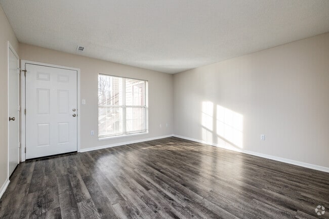 2BR, 1BA - 850SF/Living Room - Shawnee Lake Apartments