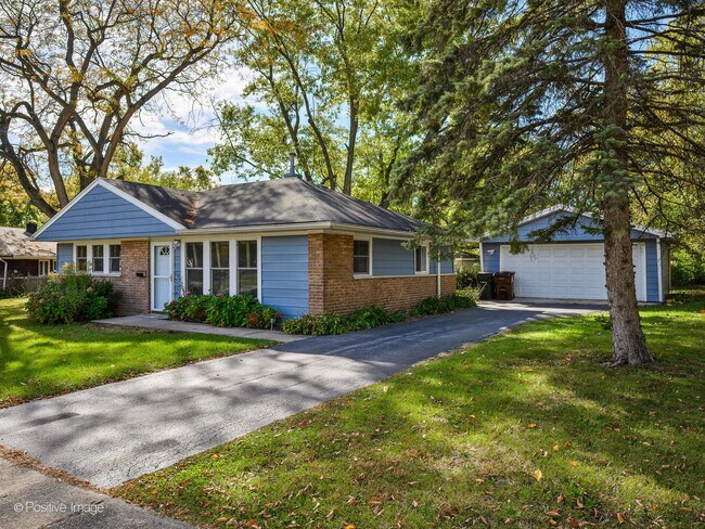 Photo - 353 Blackhawk Dr