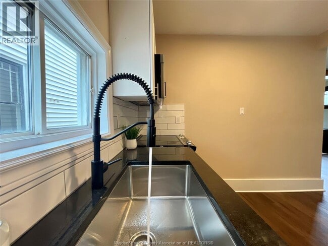 Photo - 1106 Moy Ave