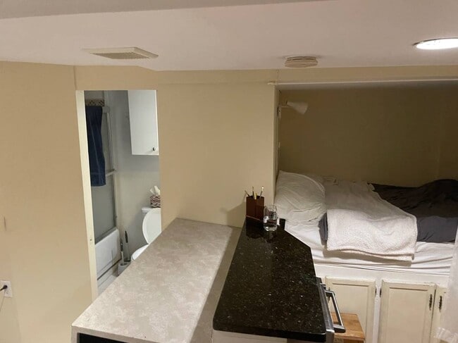 Photo - 8 Fulkerson St