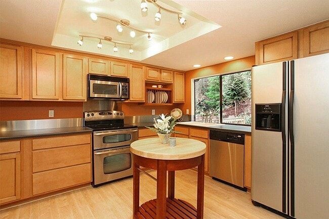 Photo - 4bd/2.5ba Bellevue Home