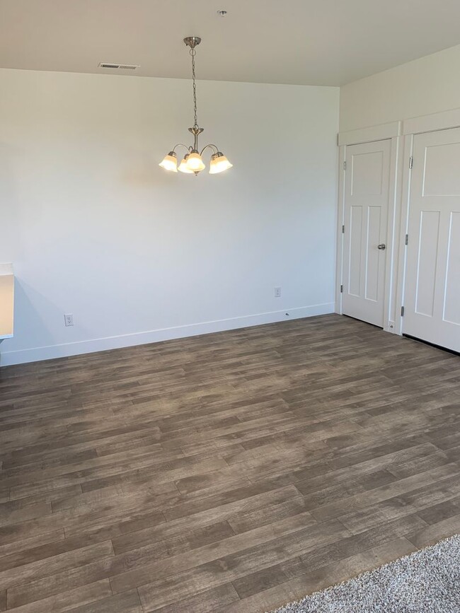Photo - Short term lease available flexible end date