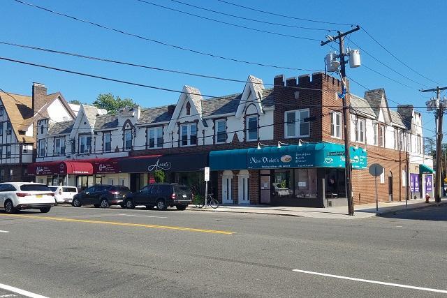 Building Photo - Fairfield Town Centre At Hewlett