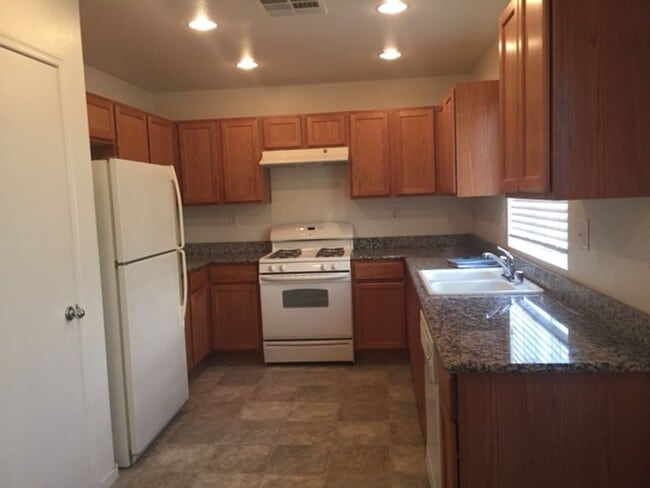 Photo - 4-bedroom, 3 bath + Loft! Mountain's Edge 89178