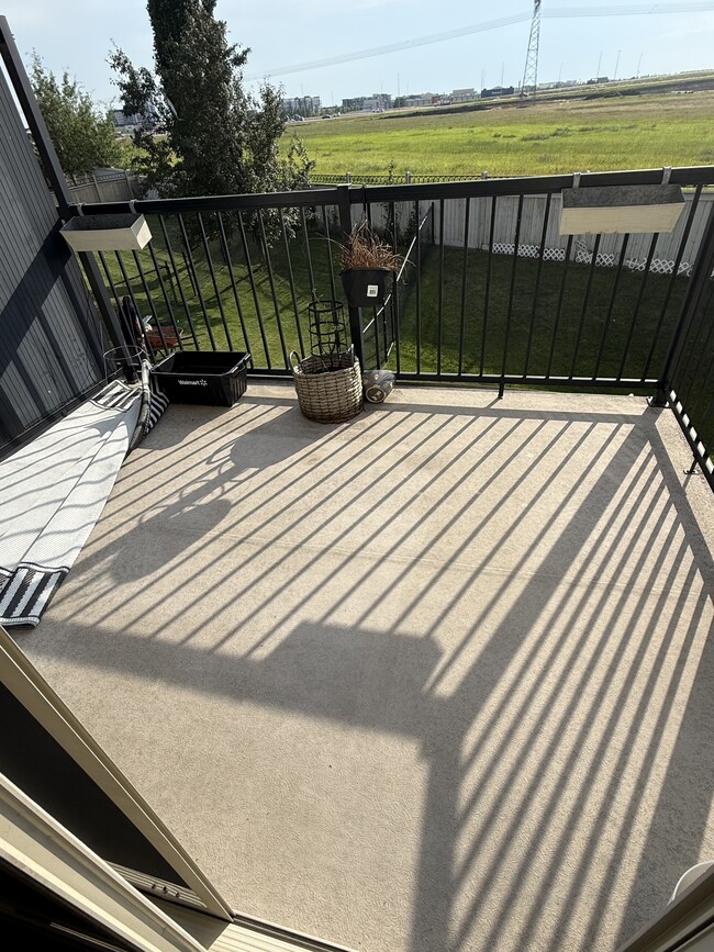 Photo - 1128-156 156 St NW
