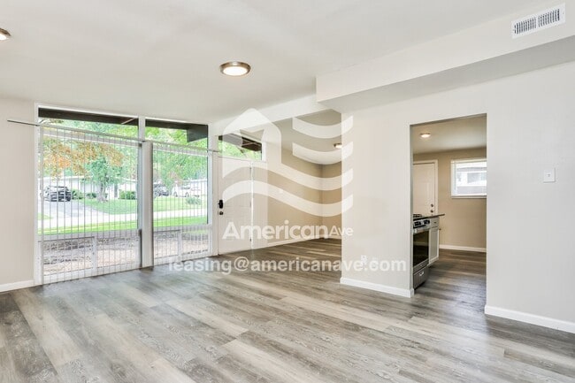 Photo - 830 St Anthony Ln