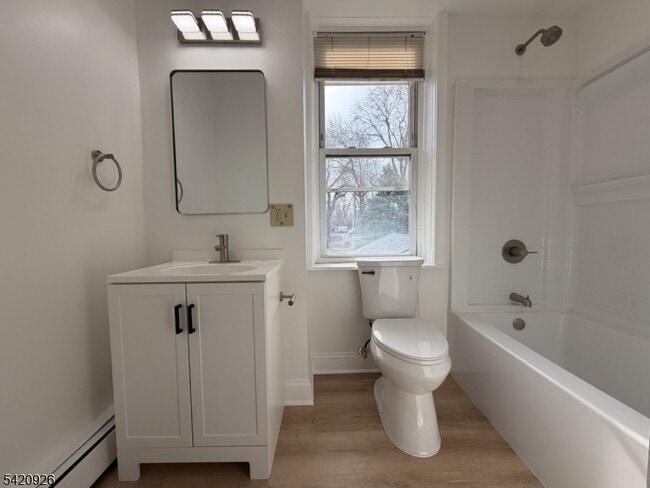 Photo - 536 Lake Ave