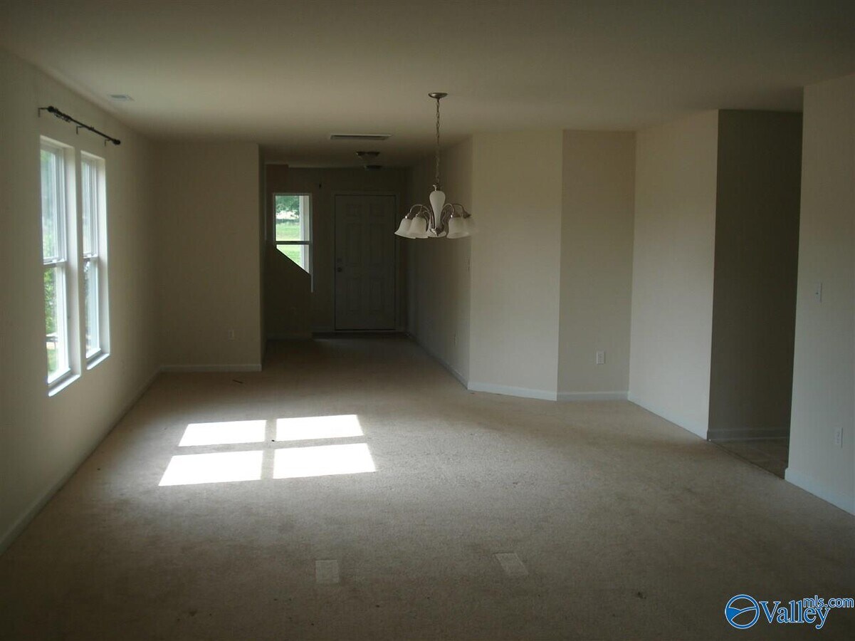 104 Whitestone Dr NE Rental House Rental in Huntsville, AL