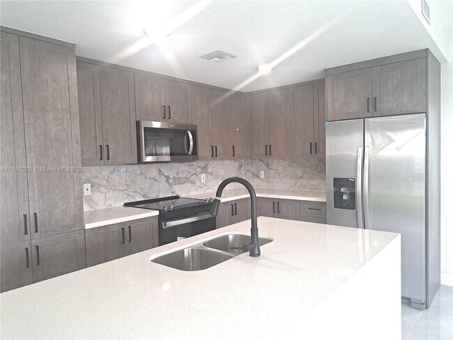 Photo - 1373 NW 1st St