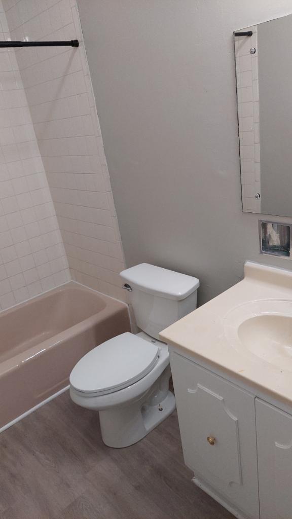 Photo - 1015 W Jackson St Unit A