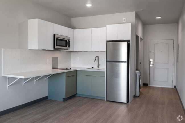 Studio - 350SF