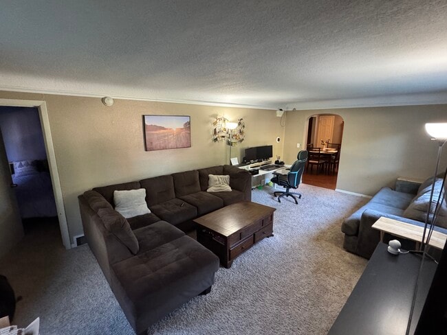 Building Photo - 1542 3rd Ave