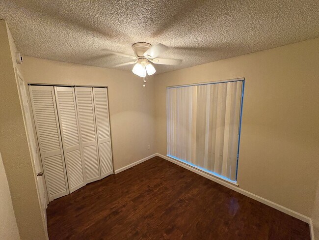 Photo - 5101gl Unit 5101gl #01