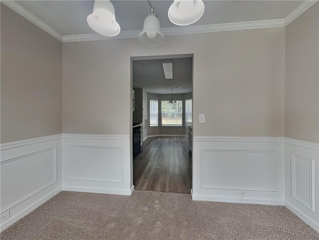 Photo - 205 Oak Terrace Dr