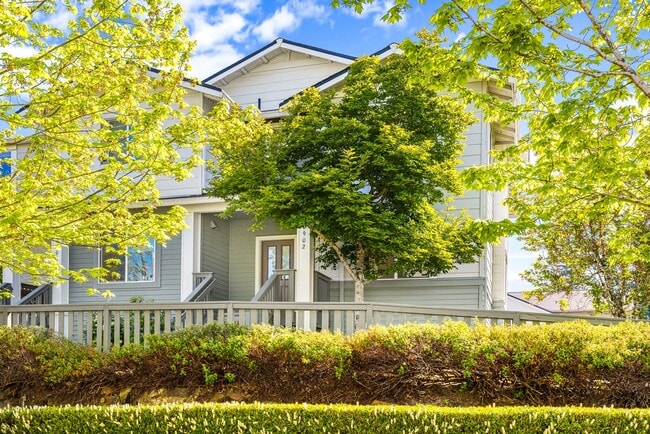 Building Photo - Kirkland Rose Hill - 2 Bedroom Plus Office & Bonus Room & Garage