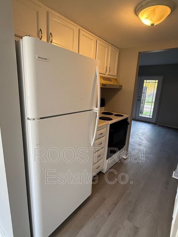 Photo - 6820-6826 Emerald Ave