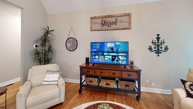 Photo - 2196 Major Loring Way SW Unidad ID1234839P