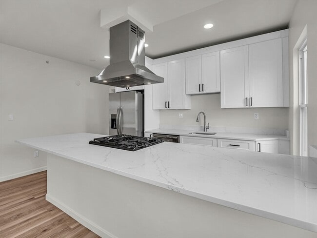 Photo - 12 Alpine St Unit 1