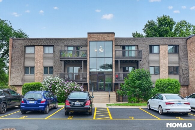 Building Photo - 1420 Stonebridge Cir Unit 5N