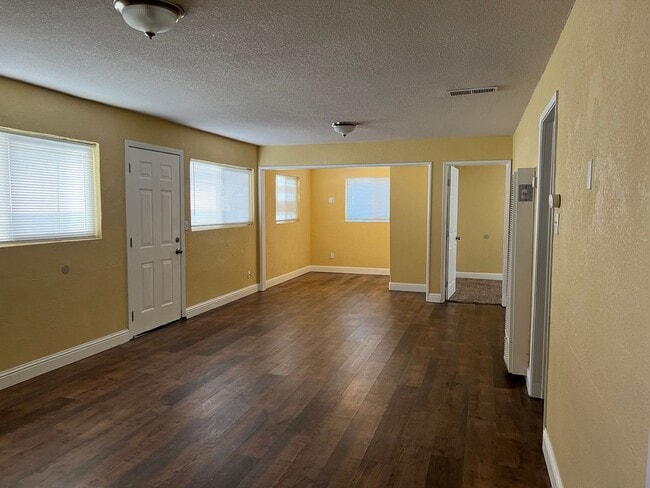 Photo - 1710 S Teilman Ave Unit 1710 S Teilman Ave #B