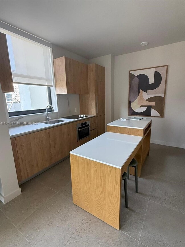 Photo - 11 NE 6th St Unidad 1201