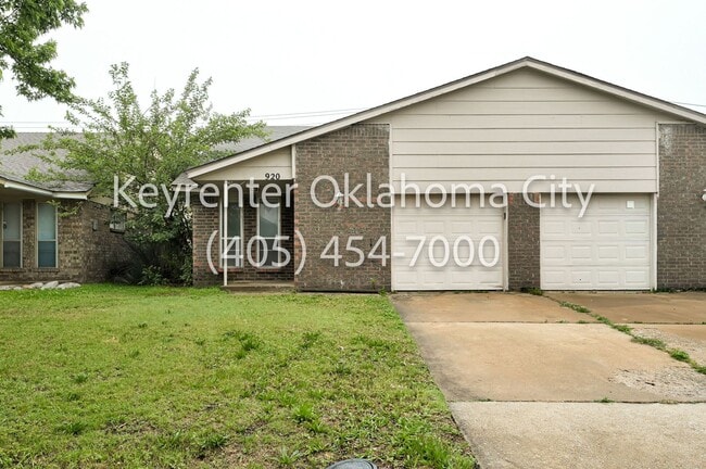 Photo - 920 SW 97th St Unit 920