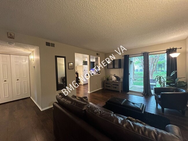 Photo - 7729 Inversham Dr