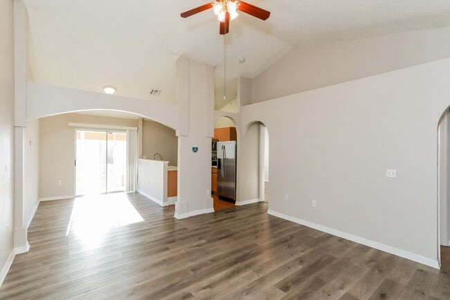 Photo - 6215 Cannoli Pl