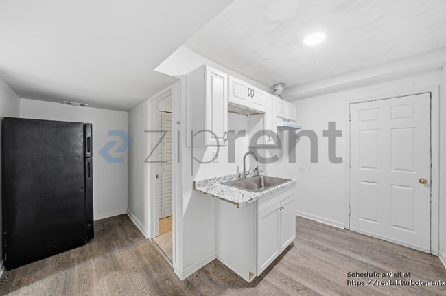 Photo - 6189 Landover Cir