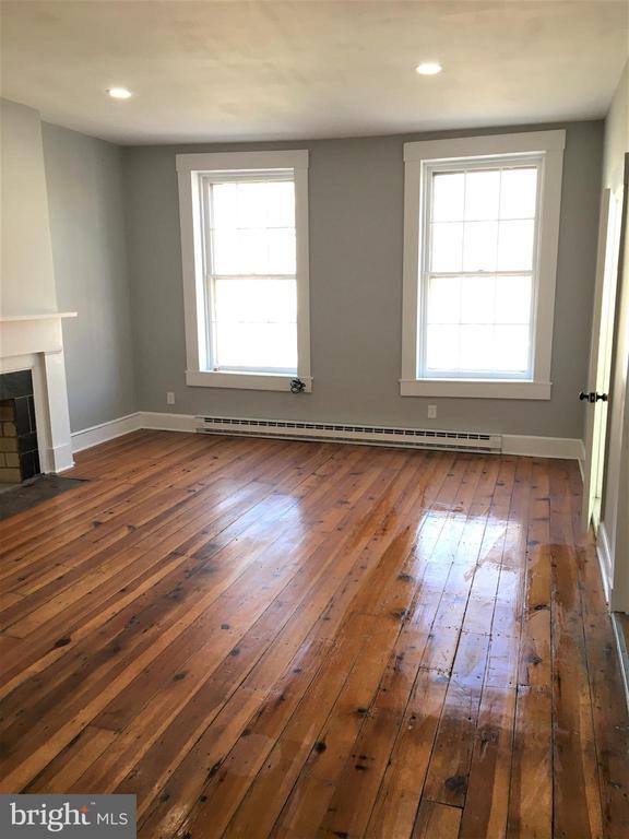 Building Photo - 25 W Boscawen St Unit #2