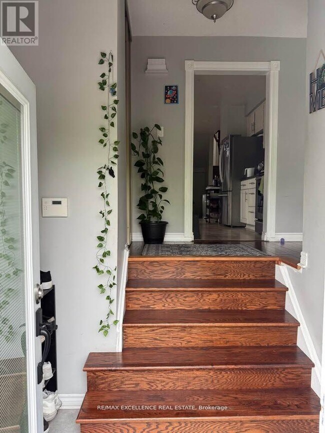 Photo - 113 Weybridge Trail