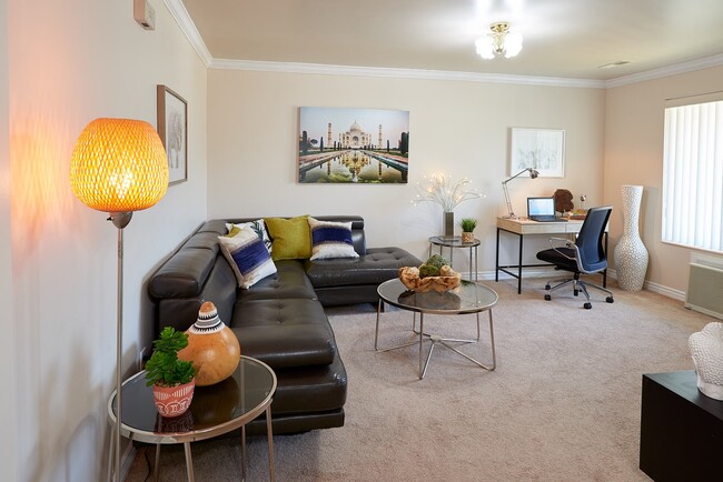 Photo - 1900 Douglas St Unidad 3