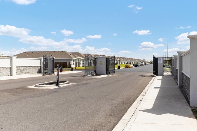Photo - "Spacious 3-Bedroom Haven with Elegant Granite Touches in Weslaco!" Unit 2
