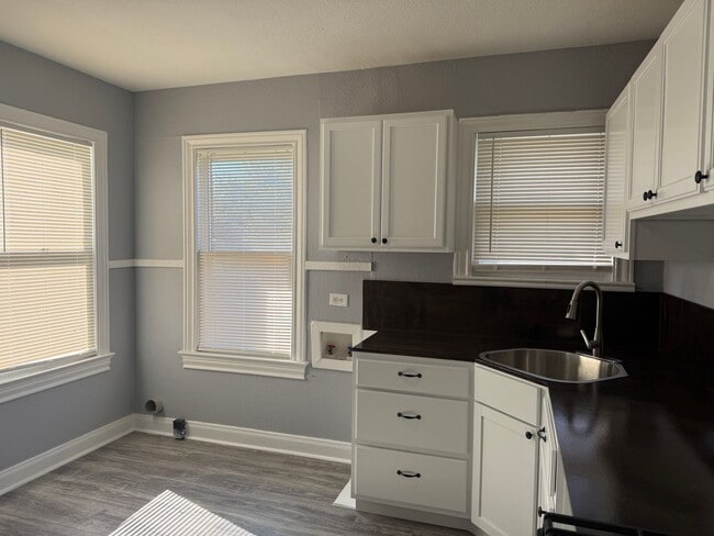 Photo - Freshly updated 3/1 Rental home