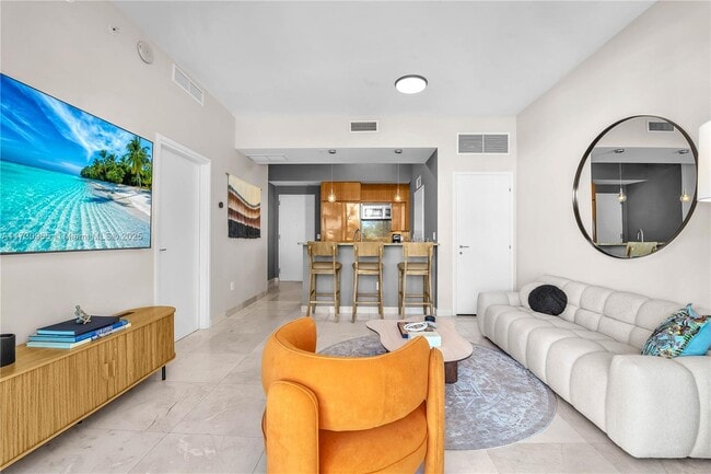 Photo - 50 South Pointe Dr Unit 608