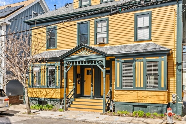 Building Photo - 23 Fairmont Ave Unit 1