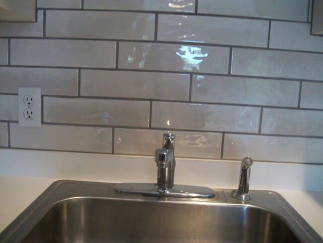 Shiny white subway tile - 315 Rantoul St Unit 408