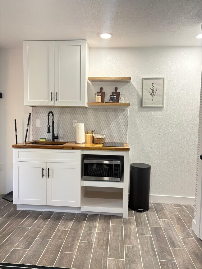6707 Sherman St Unit 3
