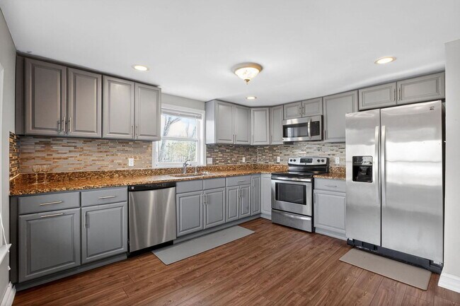 Photo - 17930 Beech Ln