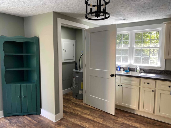 Photo - 619 Allison Ave