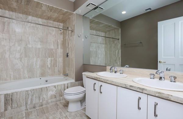 Photo - 110 Marlborough St Unit 2